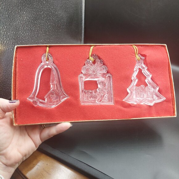 Vintage Set of 3 Gorham Clear Lead Crystal Glass Ornaments Bell Gift Tree w/Box - Picture 3 of 7